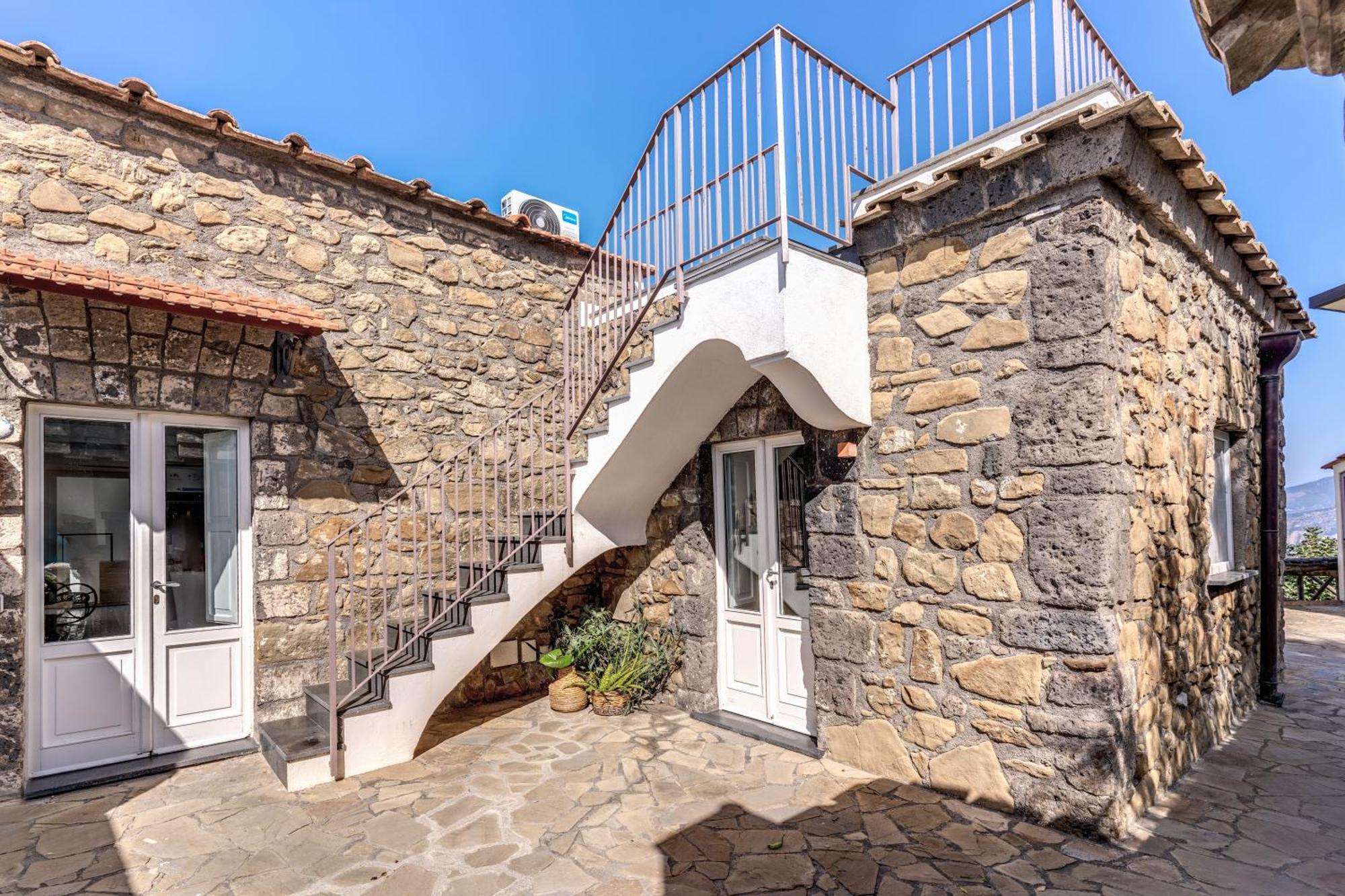 Giulia Amazing With Pool, Patio, Bbq&sea Views Villa *